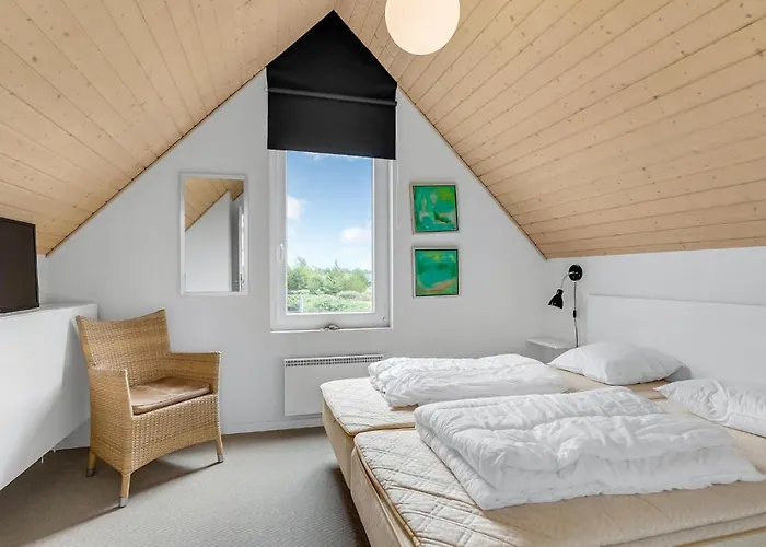 Lovely In With Wifi Holiday home *